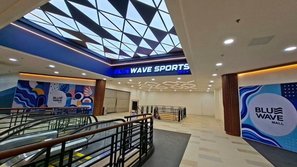 Bluewave sports deck entrance